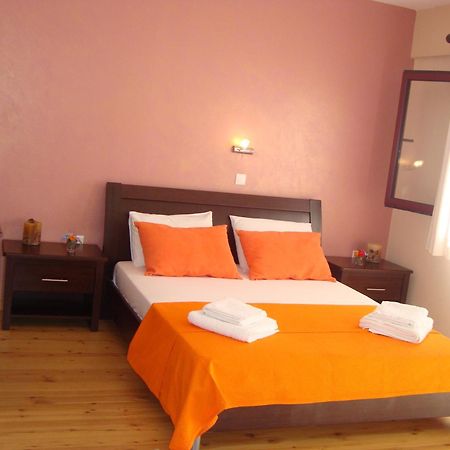 Mikros Gialos Apartments Zimmer foto